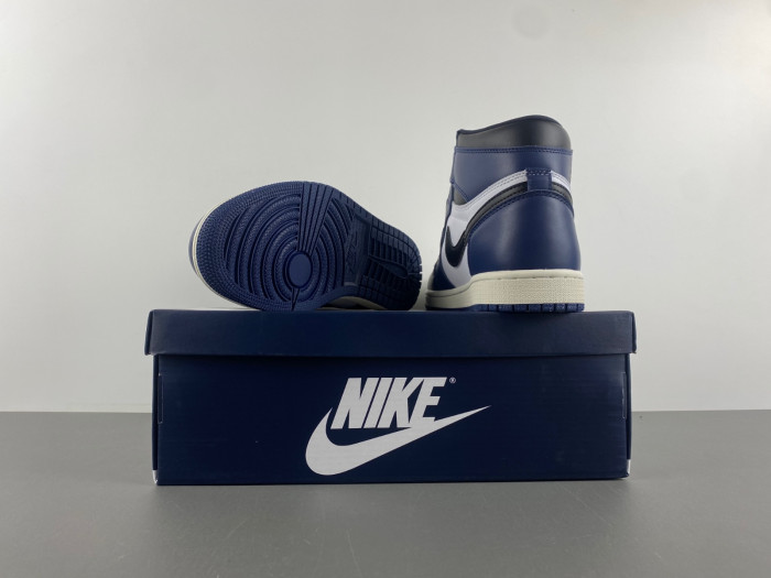 Air Jordan 1 High OG “Midnight Navy” DZ5485-401