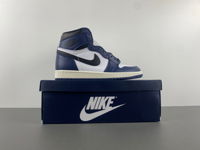 Air Jordan 1 High OG “Midnight Navy” DZ5485-401