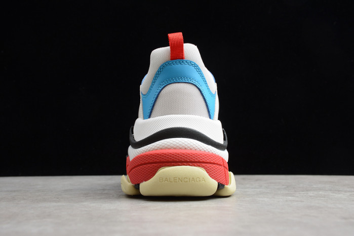 Ba*len*cia*ga triple s w09o5 9023