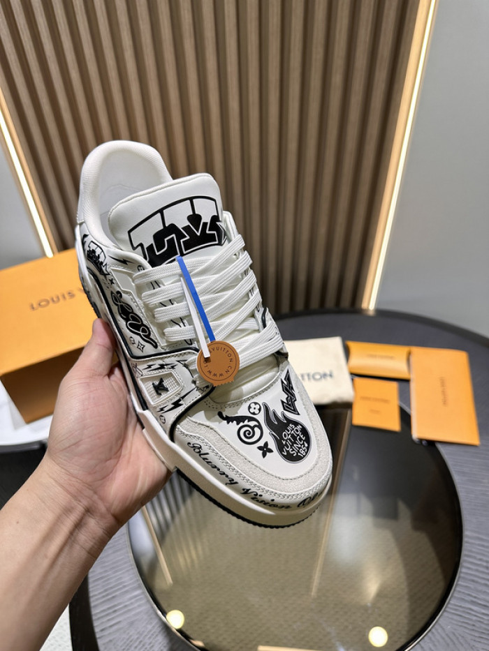 l0vt sneakers