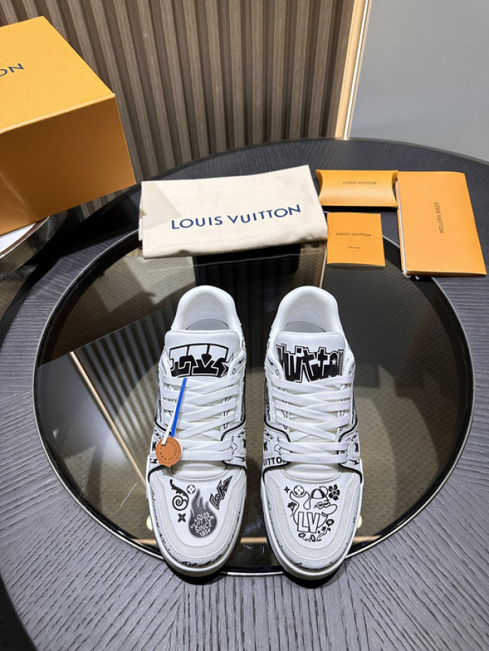l0vt sneakers