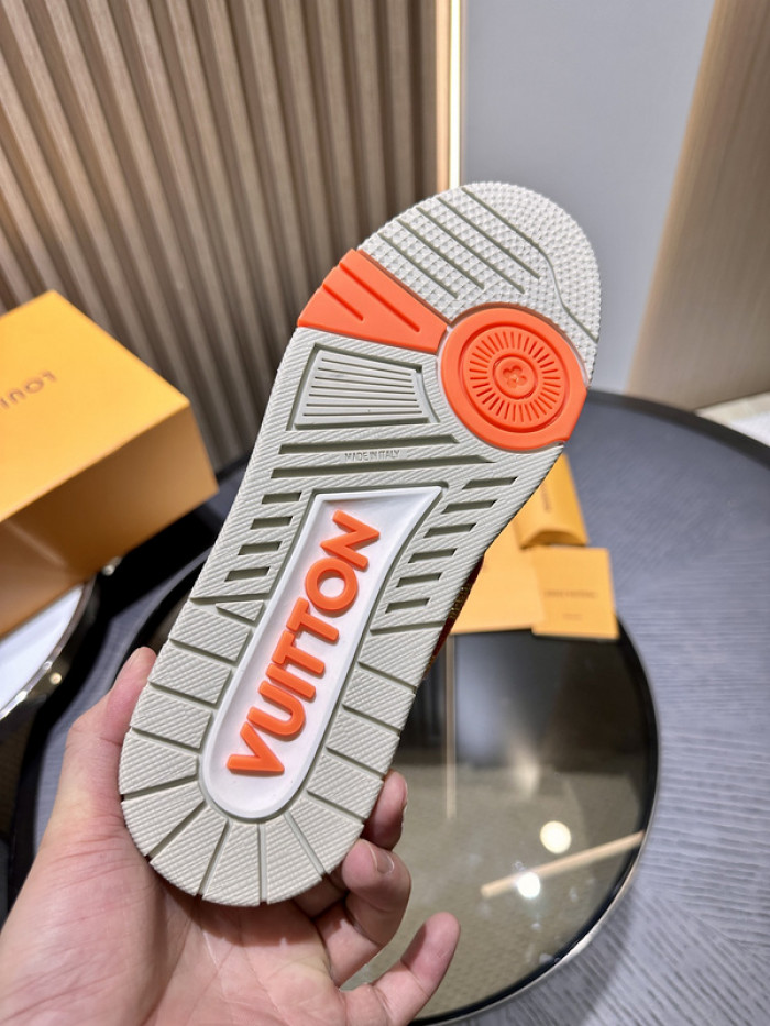 l0vt sneakers