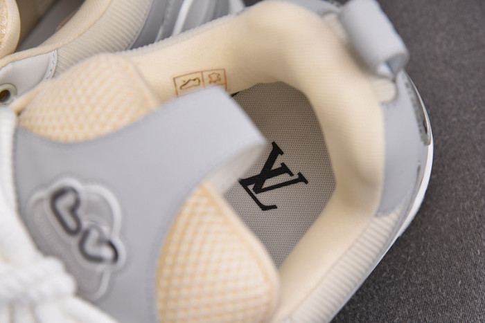 l0vt sneakers
