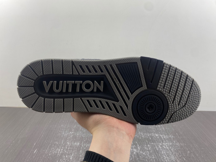 l0vt sneakers