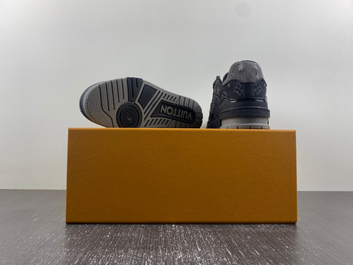 l0vt sneakers