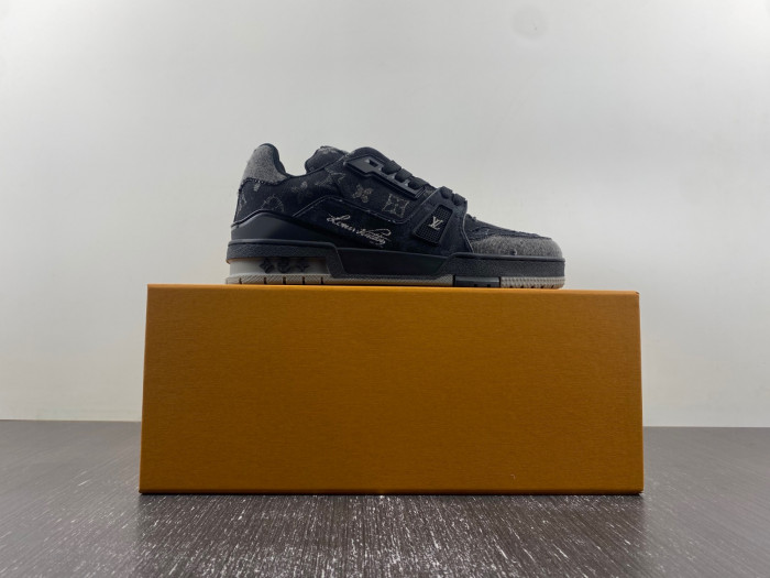 l0vt sneakers