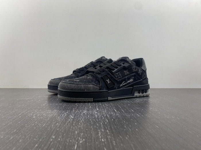 l0vt sneakers