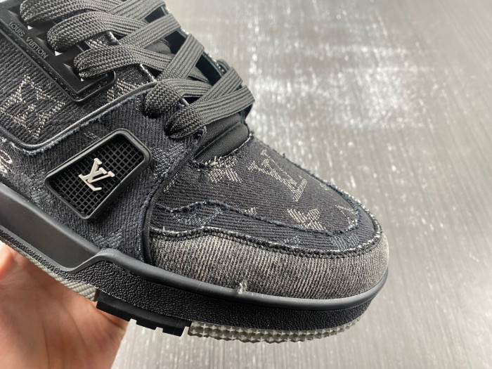 l0vt sneakers