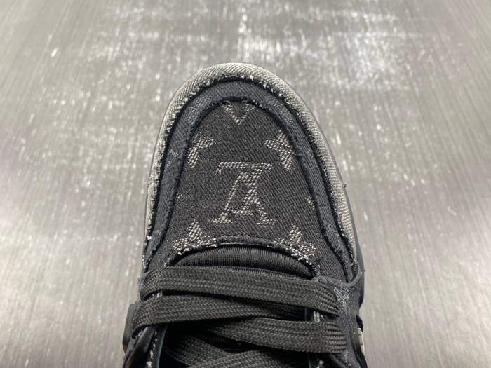 l0vt sneakers
