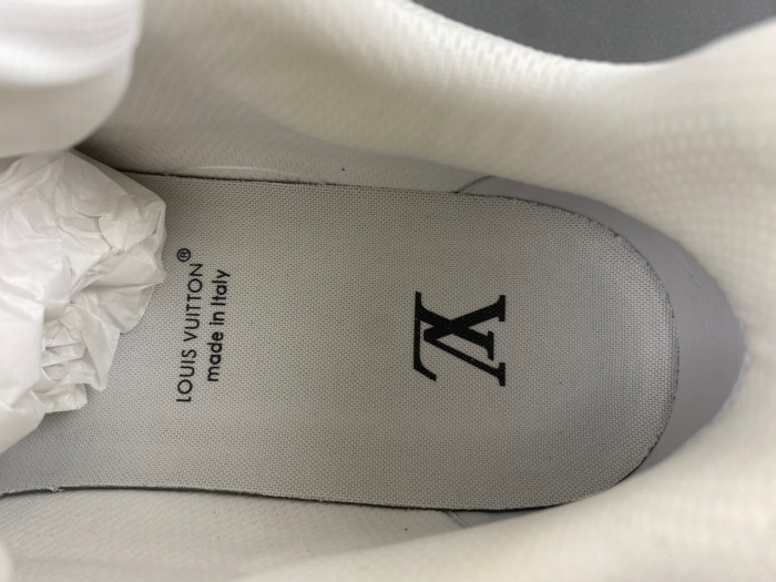 l0vt sneakers