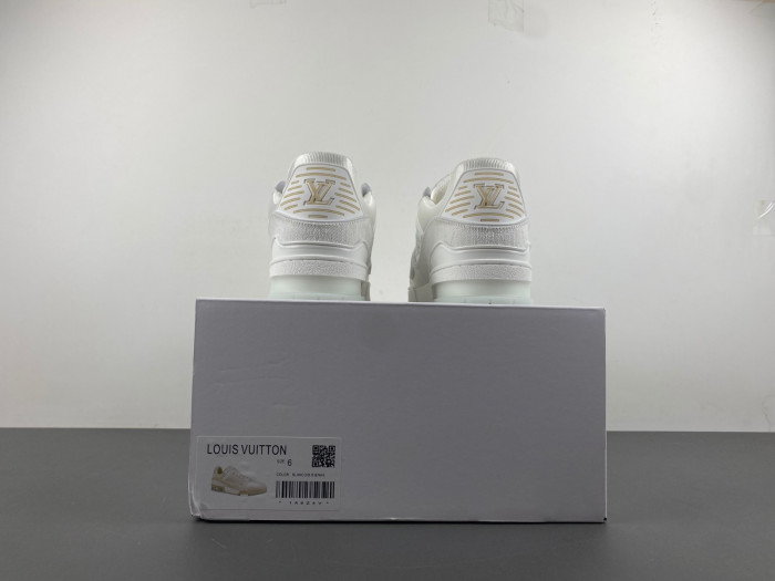 l0vt sneakers
