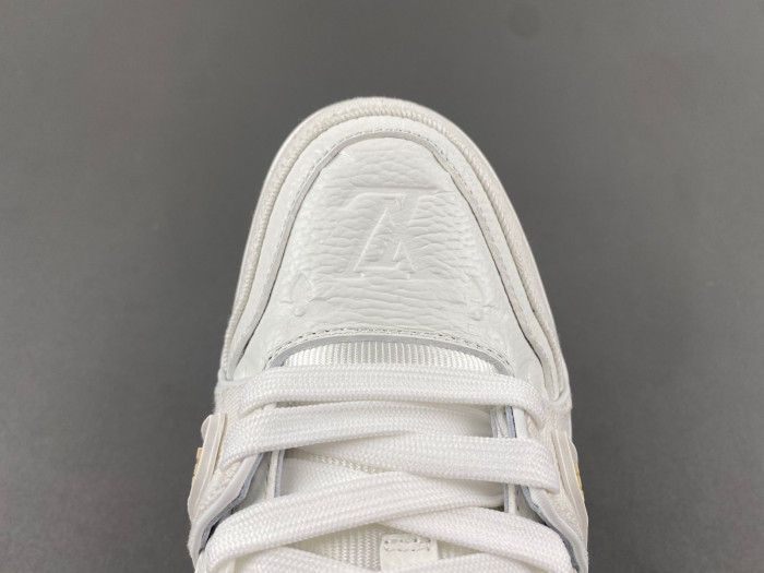l0vt sneakers