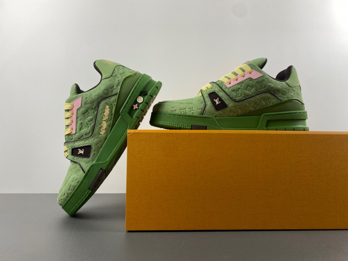 l0vt sneakers