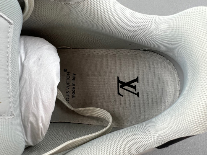 l0vt sneakers