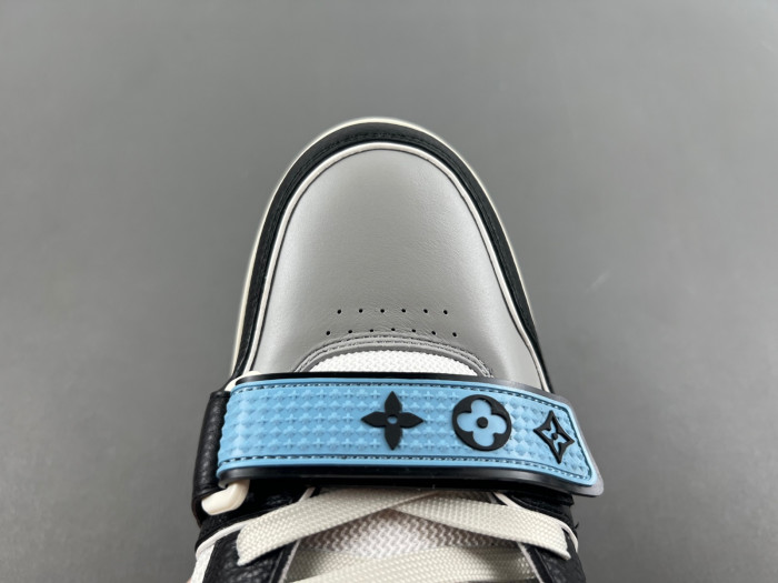 l0vt sneakers