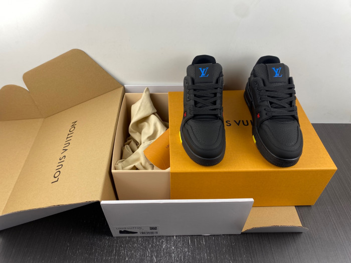 l0vt sneakers