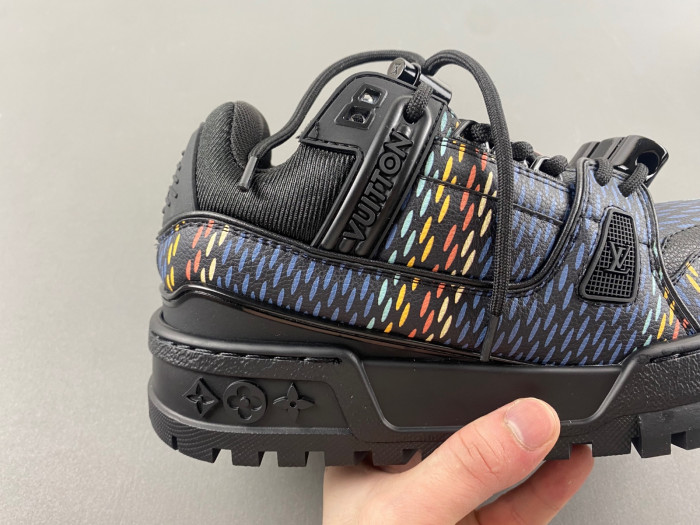 l0vt sneakers