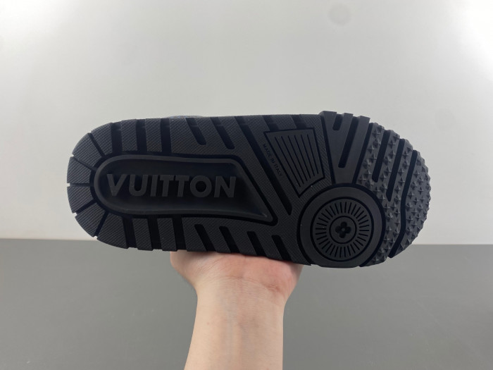 l0vt sneakers