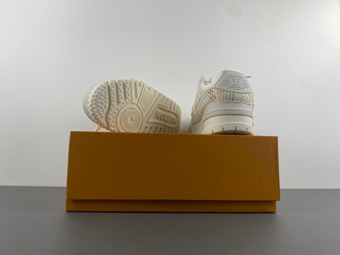 l0vt sneakers