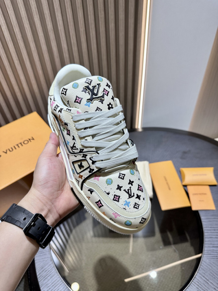 l0vt sneakers