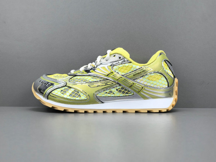 Bo*te*ga Ve*ne*ta BV047