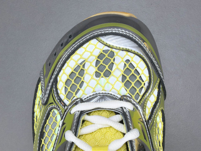 Bo*te*ga Ve*ne*ta BV047