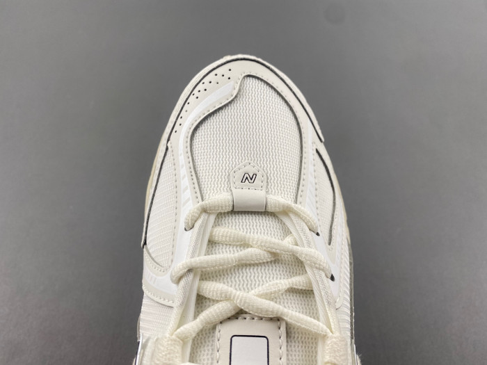 New Balance M1906RWW