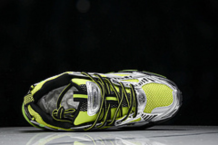 Off-White c/o Virgil Abloh