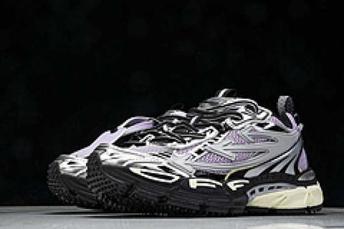 Off-White c/o Virgil Abloh