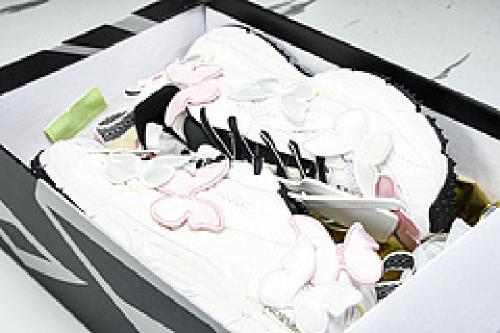 Off-White c/o Virgil Abloh