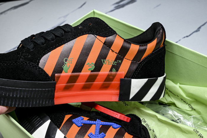 Off-White c/o Virgil Abloh