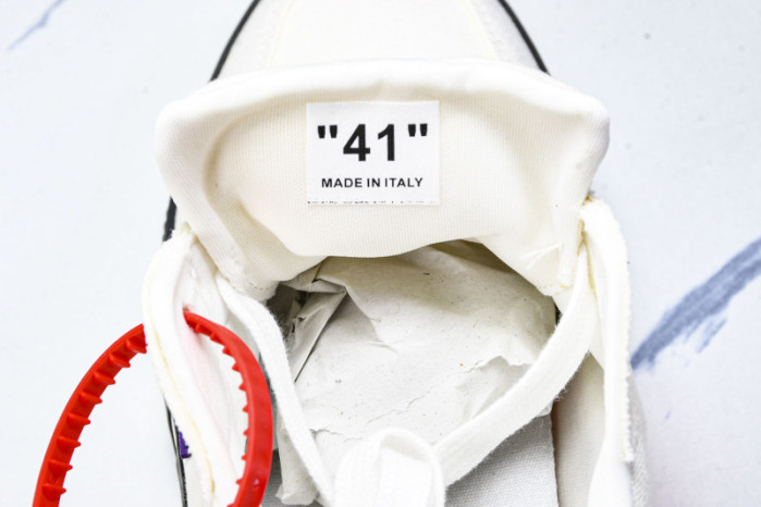 Off-White c/o Virgil Abloh