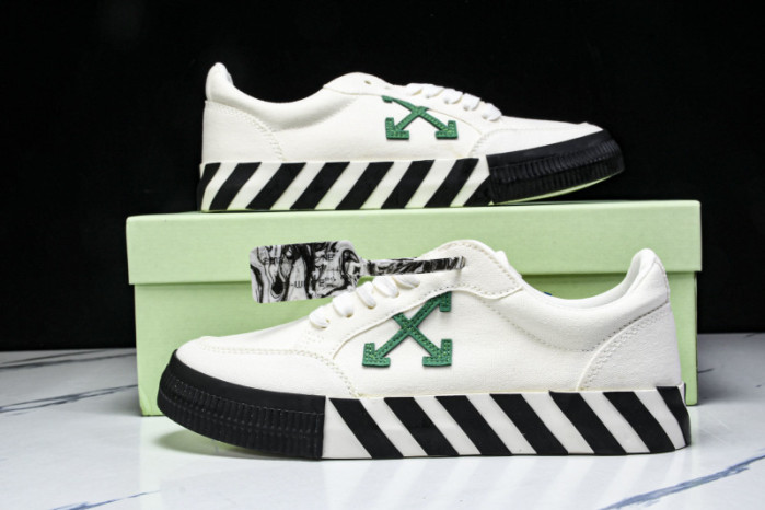 Off-White c/o Virgil Abloh