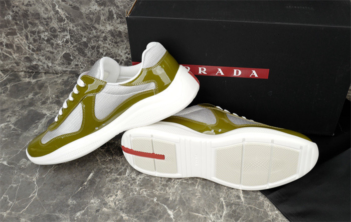 Pra*a SNEAKER P7020