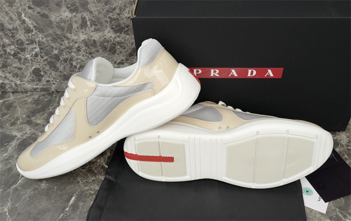 Pra*a SNEAKER P7021