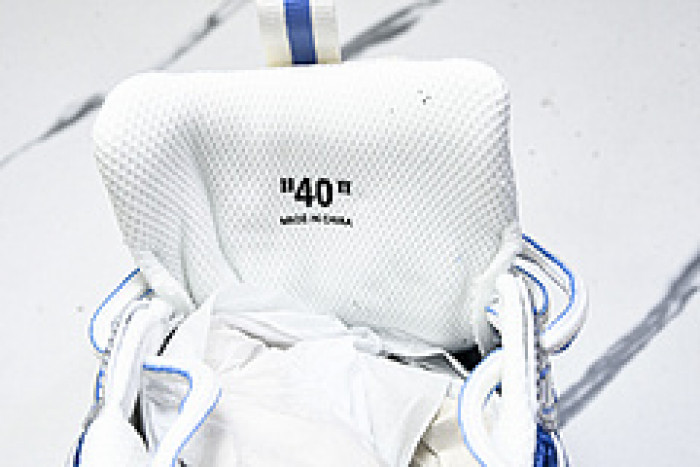 Off-White c/o Virgil Abloh