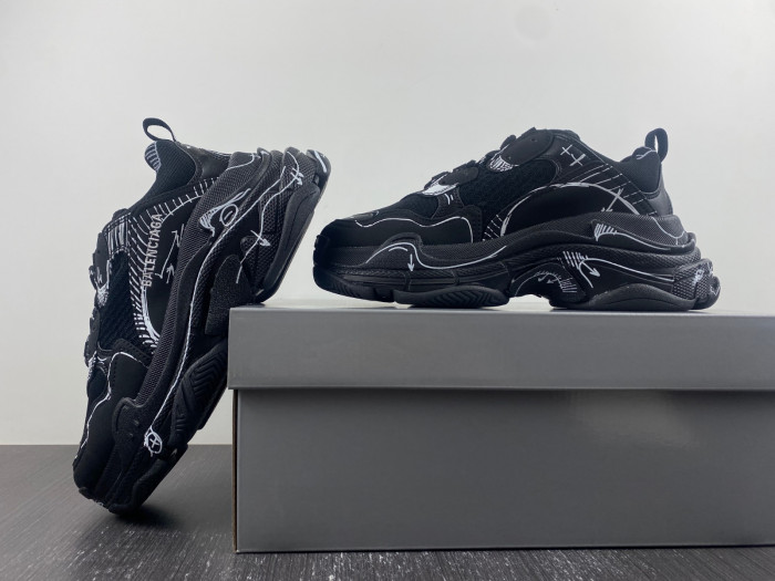Ba*len*cia*ga triple s sneaker w2fw6 0102