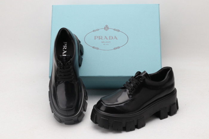 pra*a loafers p026