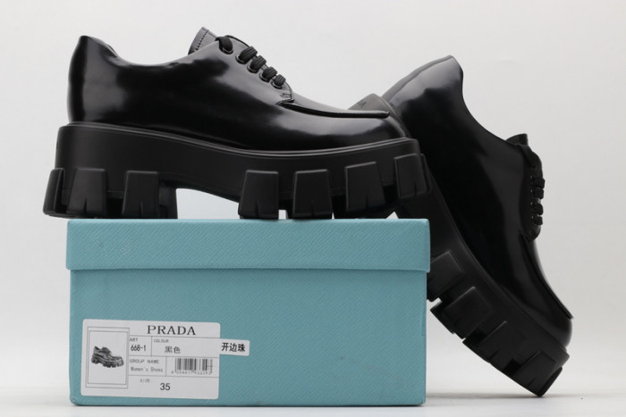 pra*a loafers p026