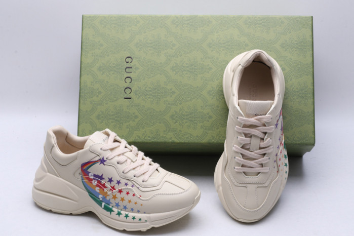 g*u*i ace embroidered low-top sneaker e2297
