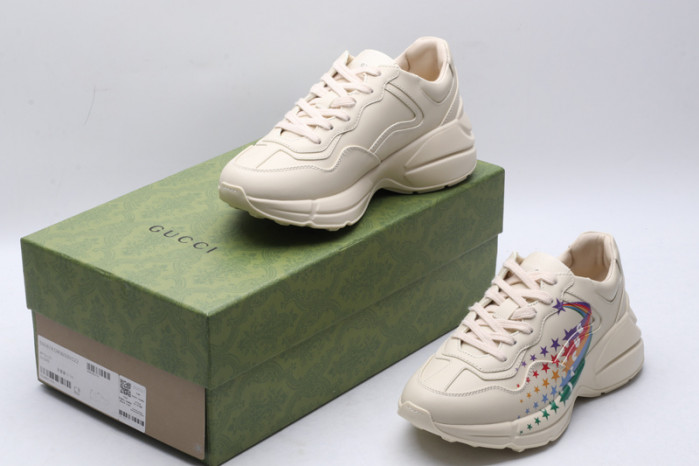 g*u*i ace embroidered low-top sneaker e2297