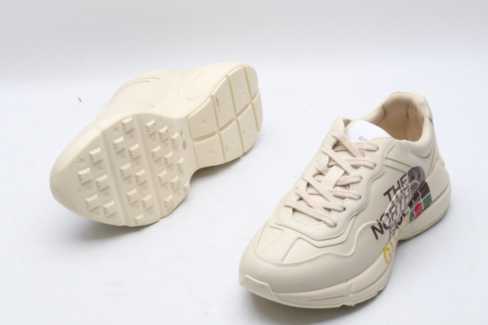g*u*i ace embroidered low-top sneaker e2293