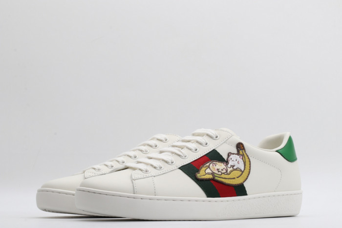 g*u*i ace embroidered low-top sneaker e2315