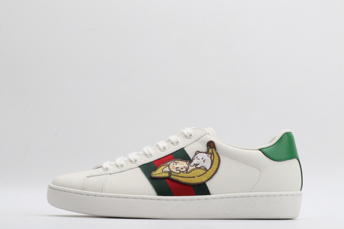 g*u*i ace embroidered low-top sneaker e2315