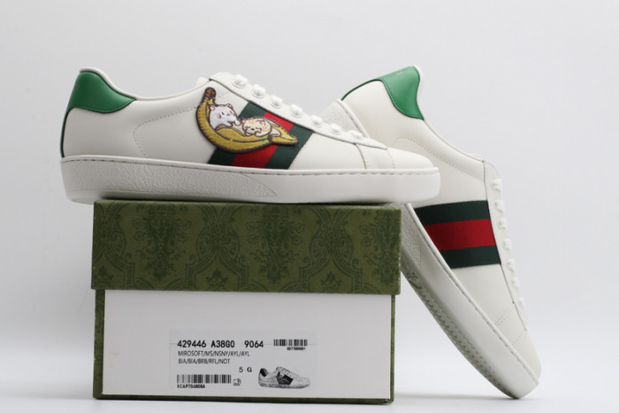g*u*i ace embroidered low-top sneaker e2315