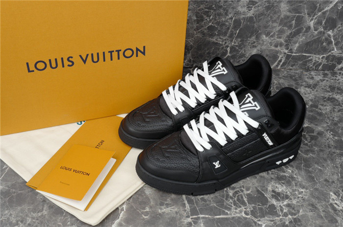 l0vt sneakers