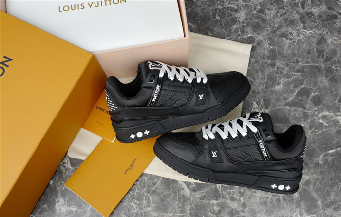 l0vt sneakers