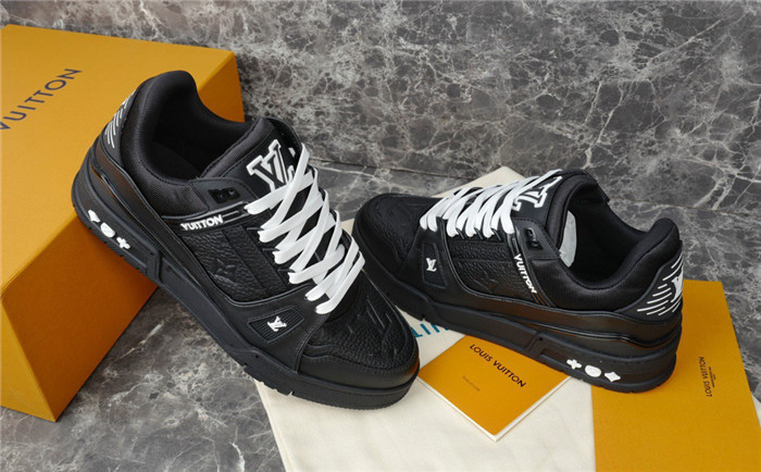 l0vt sneakers