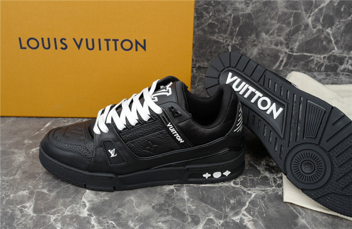 l0vt sneakers