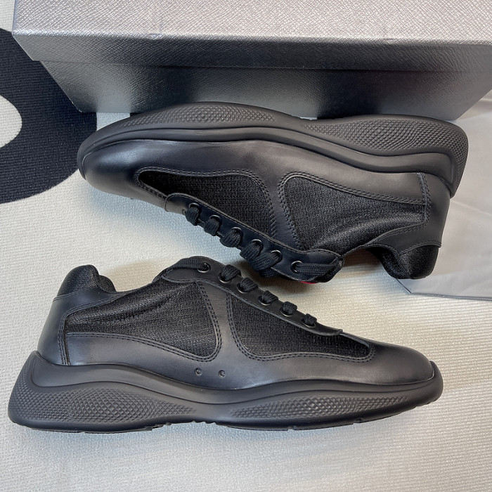 pra*a sneaker p052